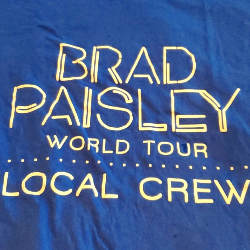 NWOT Brad Paisley Tour Shirt